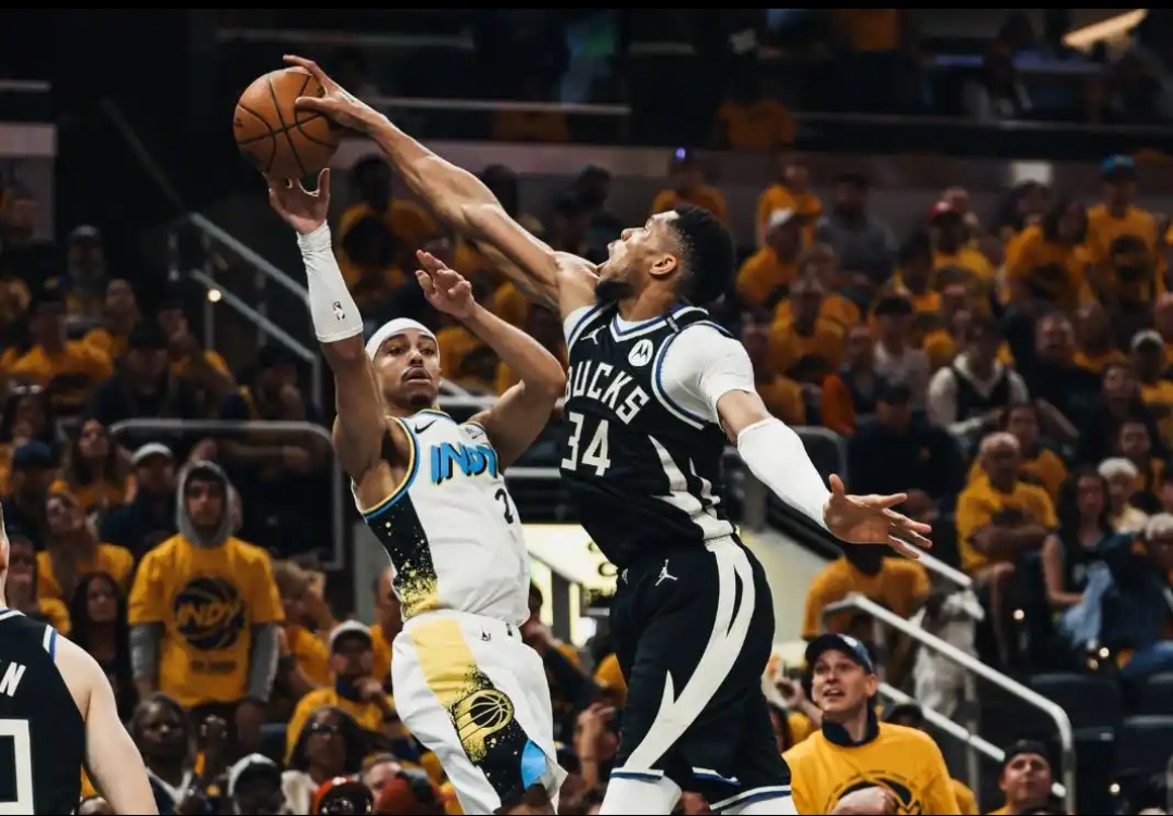 爱游戏字母哥连续十二场比赛得分超过晋级下一阶段,RNG不断突破!再创辉煌时刻的简单介绍